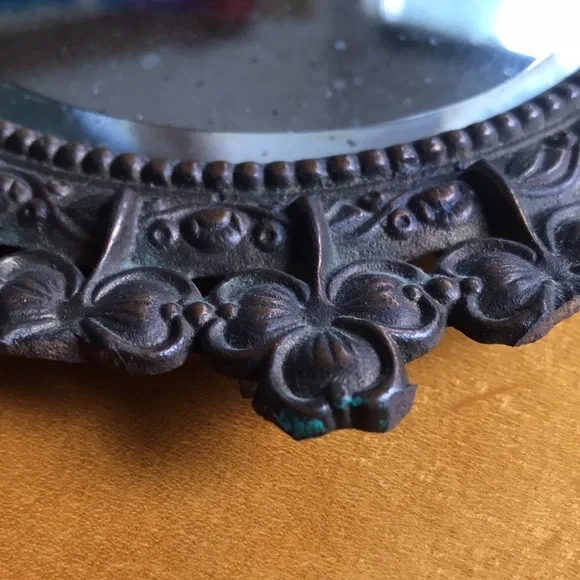 Mirror - Vintage - Beveled Glass - Picture 3 of 7